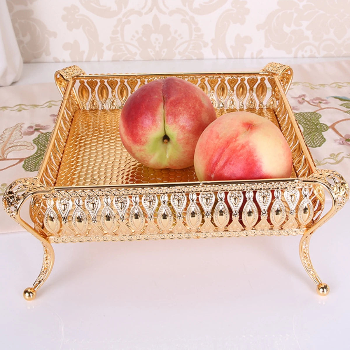 Golden Fruit Tray Creative Vintage Gold Round Square Fruit Plate Multi-Function Metal Snack Home Storage Plate Housewear